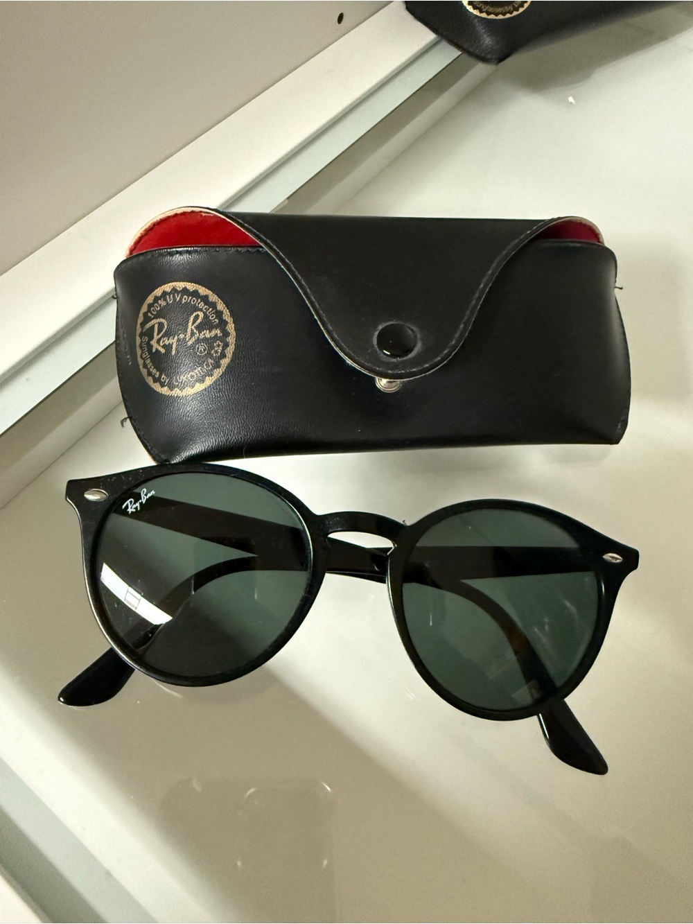 Ray-Ban RB2180 Sunglasses